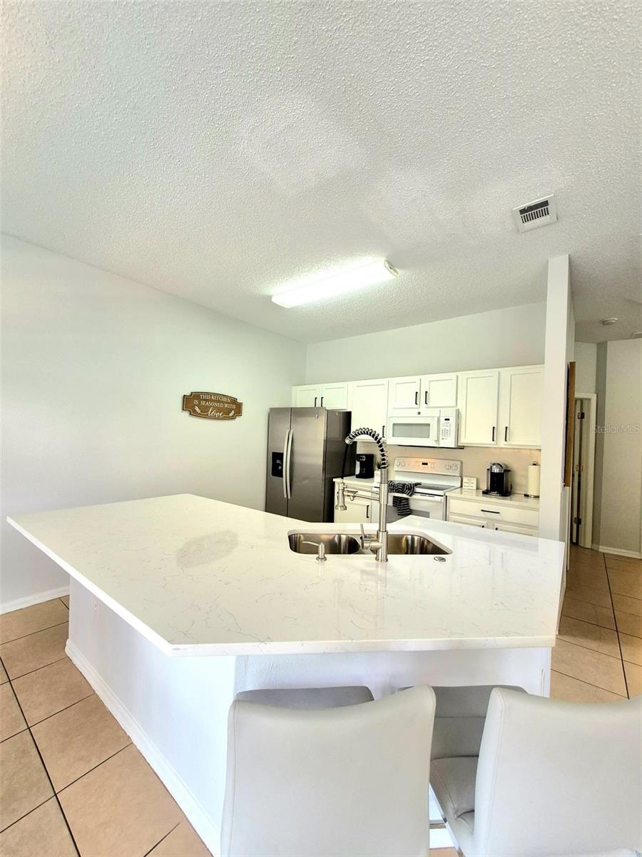 Image 13 of 28 For 4708 Vero Beach Place