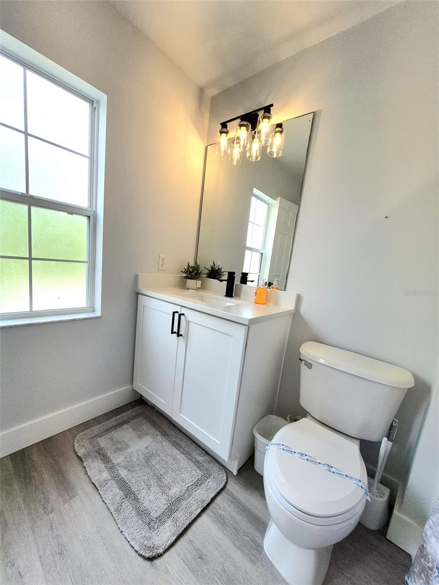 Image 25 of 28 For 4708 Vero Beach Place