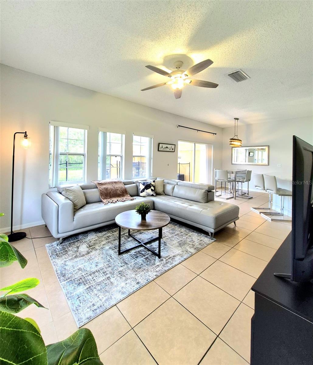 Image 9 of 28 For 4708 Vero Beach Place