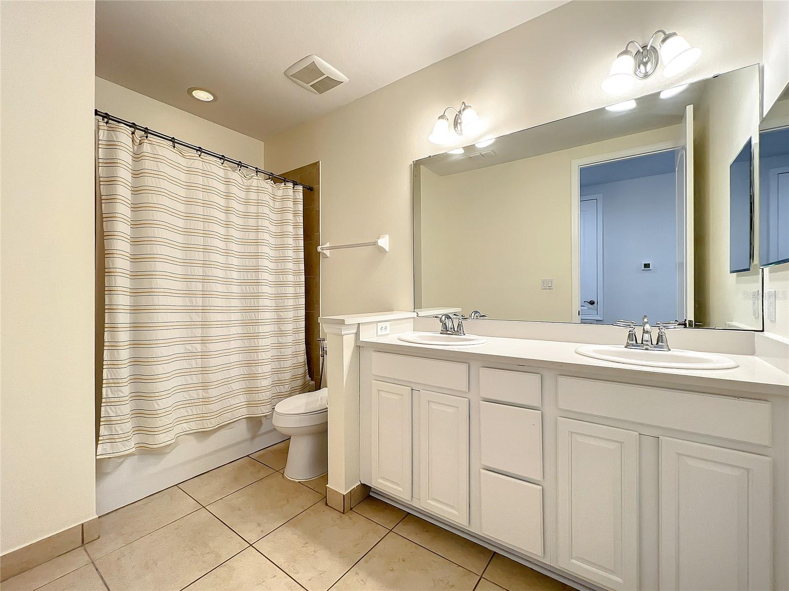 Image 23 of 58 For 10427 Belfry Circle