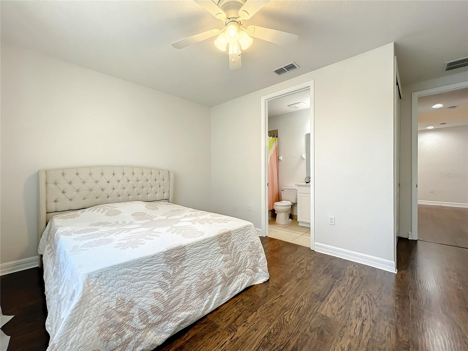 Image 26 of 58 For 10427 Belfry Circle