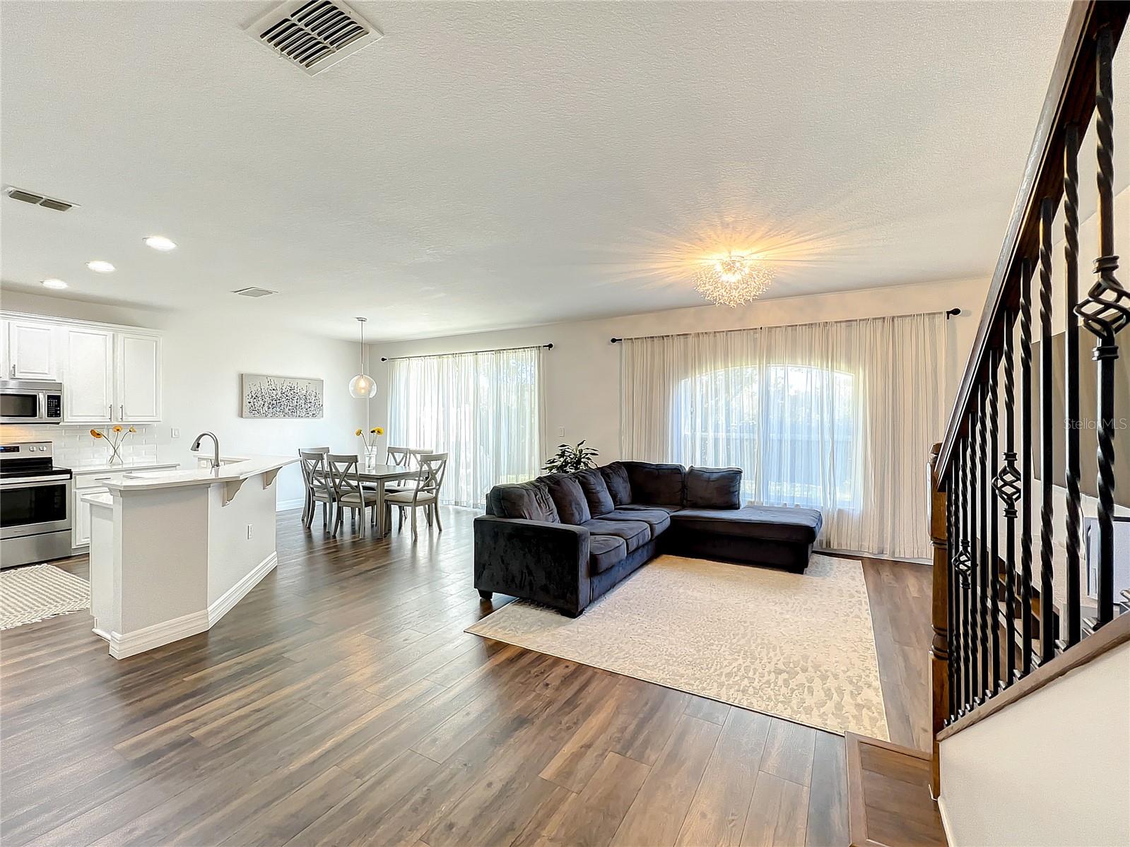 Image 5 of 58 For 10427 Belfry Circle