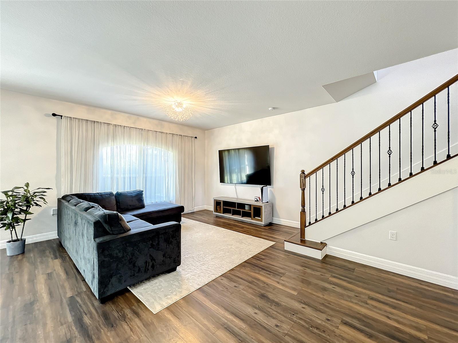 Image 6 of 58 For 10427 Belfry Circle