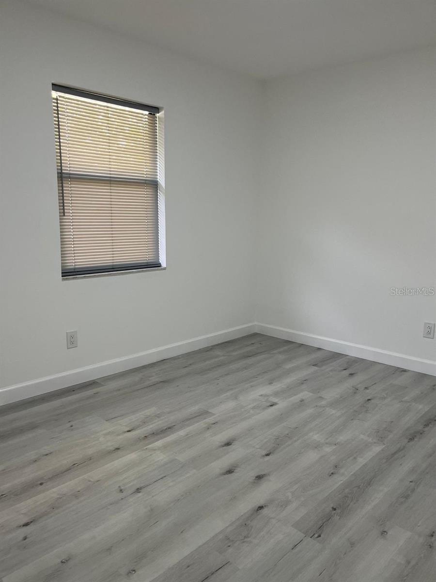 Image 16 of 18 For 10400 148th Place