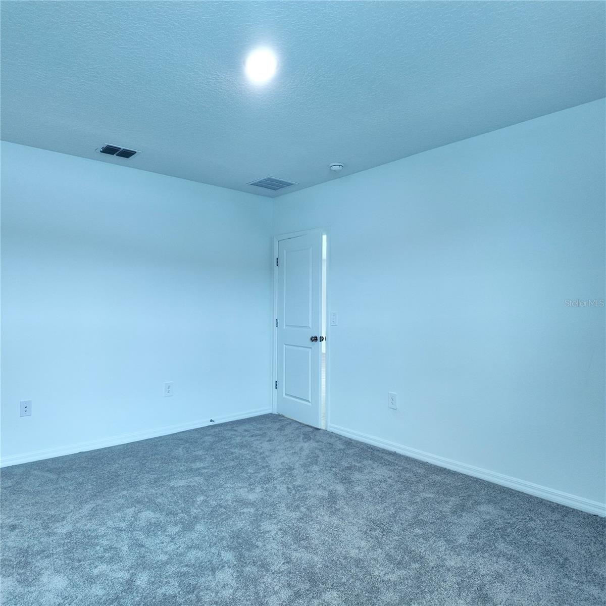 Image 13 of 25 For 4752 Cloister Street