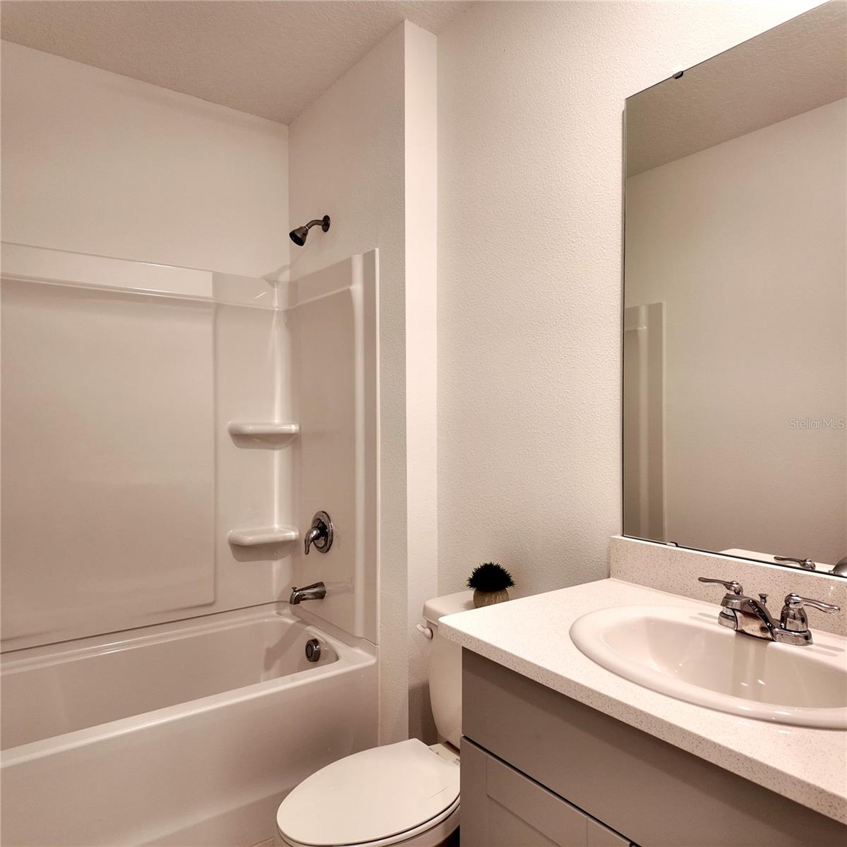 Image 19 of 25 For 4752 Cloister Street