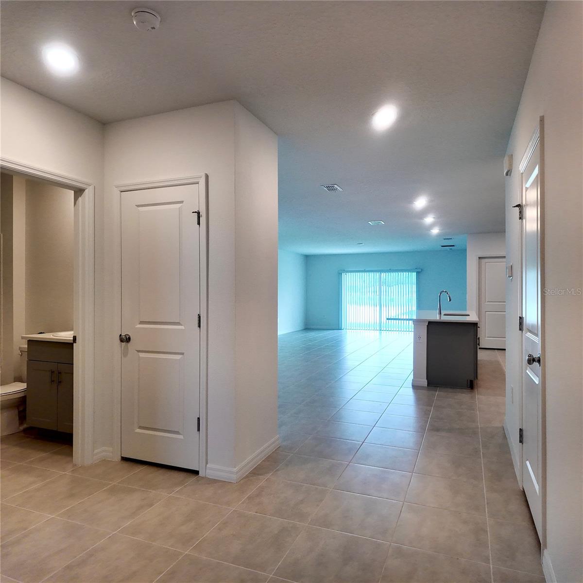 Image 3 of 25 For 4752 Cloister Street