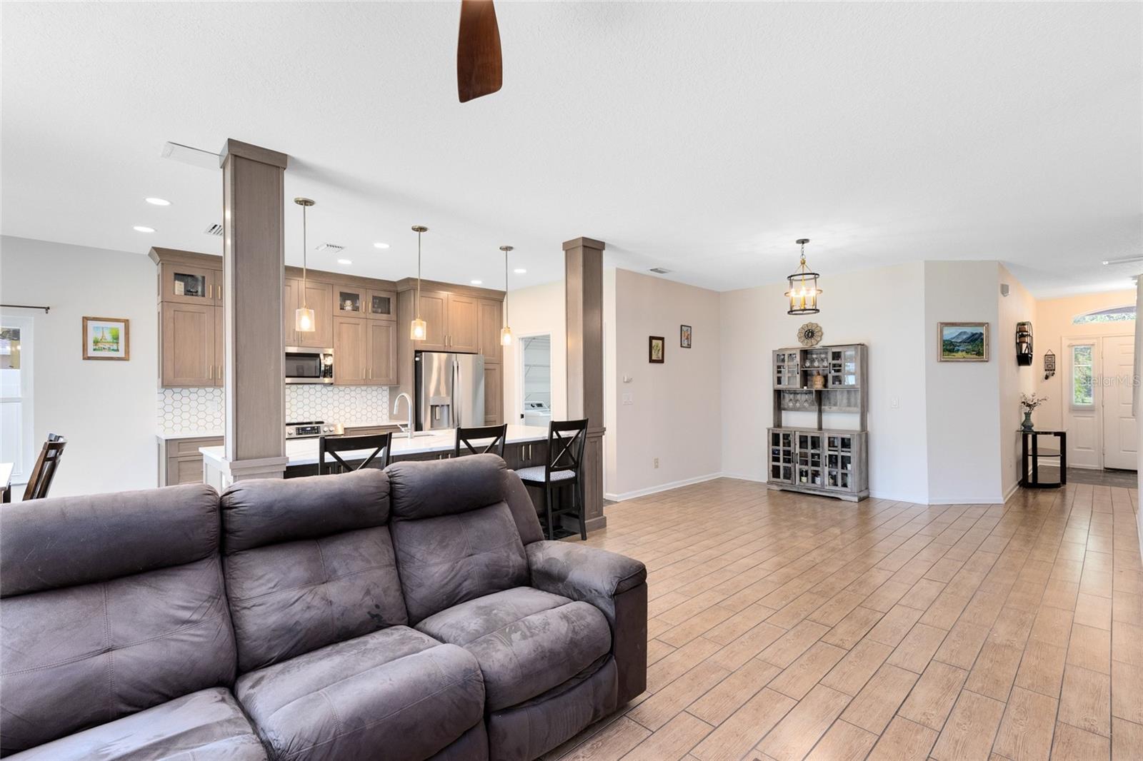 Image 16 of 38 For 10943 Prairie Hawk Drive