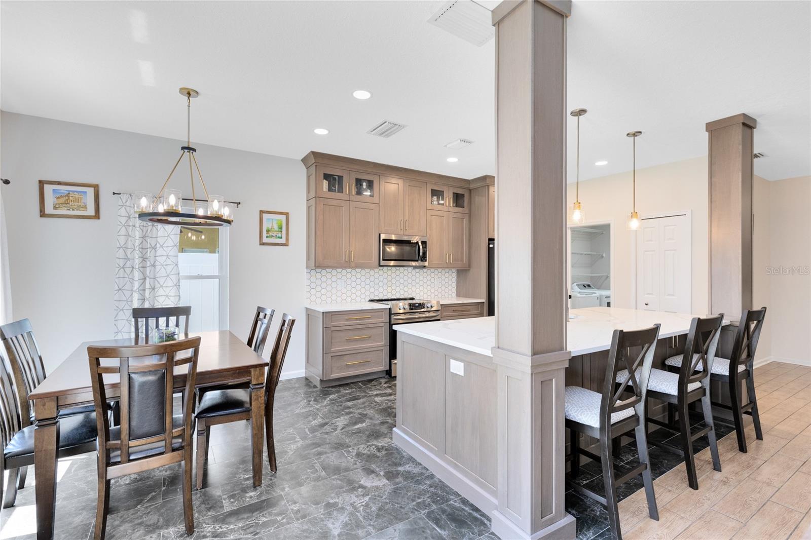 Image 7 of 38 For 10943 Prairie Hawk Drive