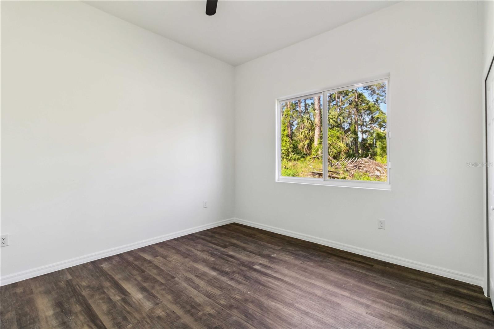 Image 21 of 30 For 3585 Giblin Drive