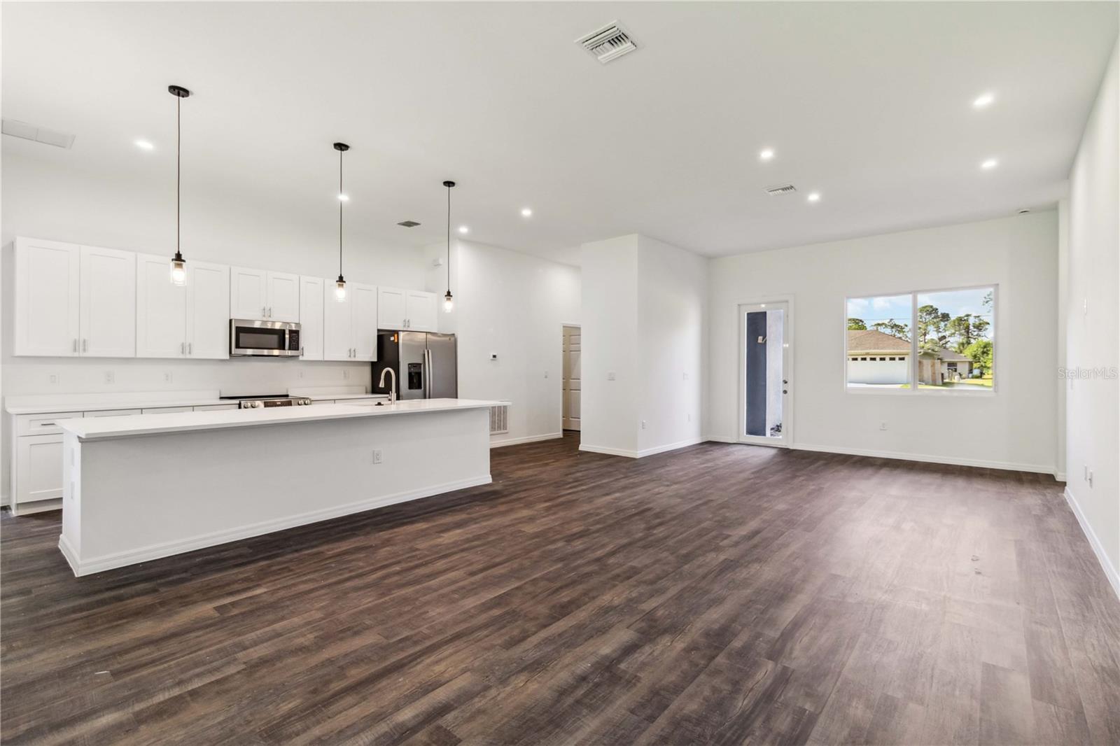 Image 5 of 30 For 3585 Giblin Drive