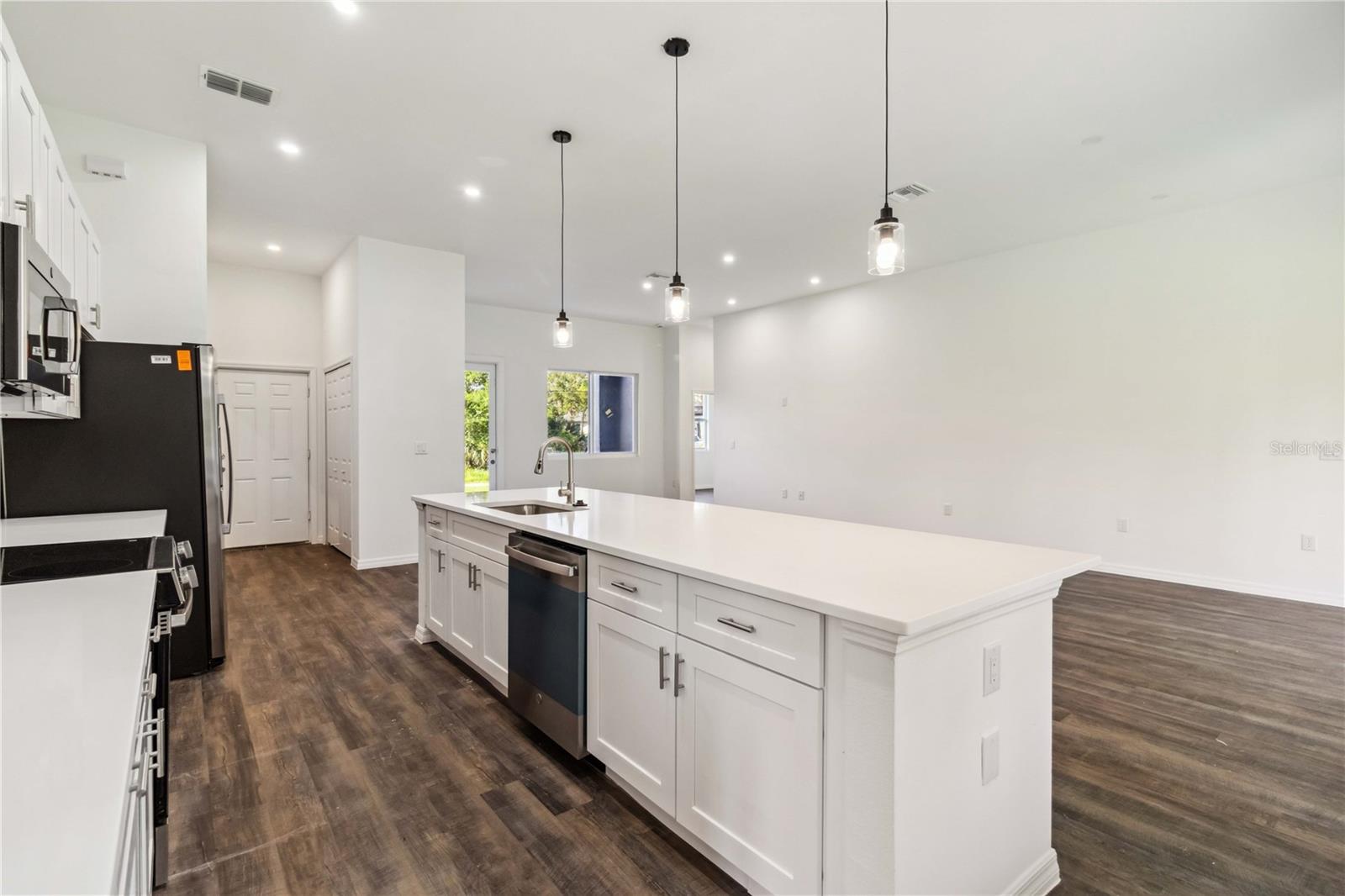 Image 8 of 30 For 3585 Giblin Drive