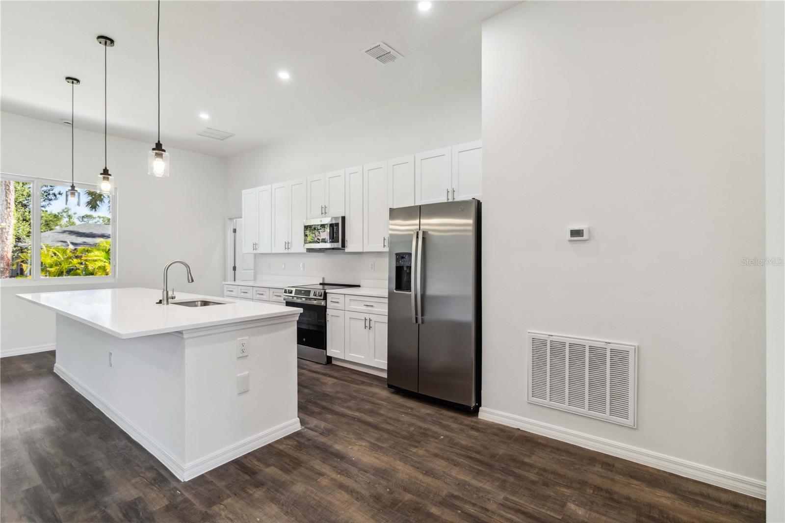 Image 9 of 30 For 3585 Giblin Drive