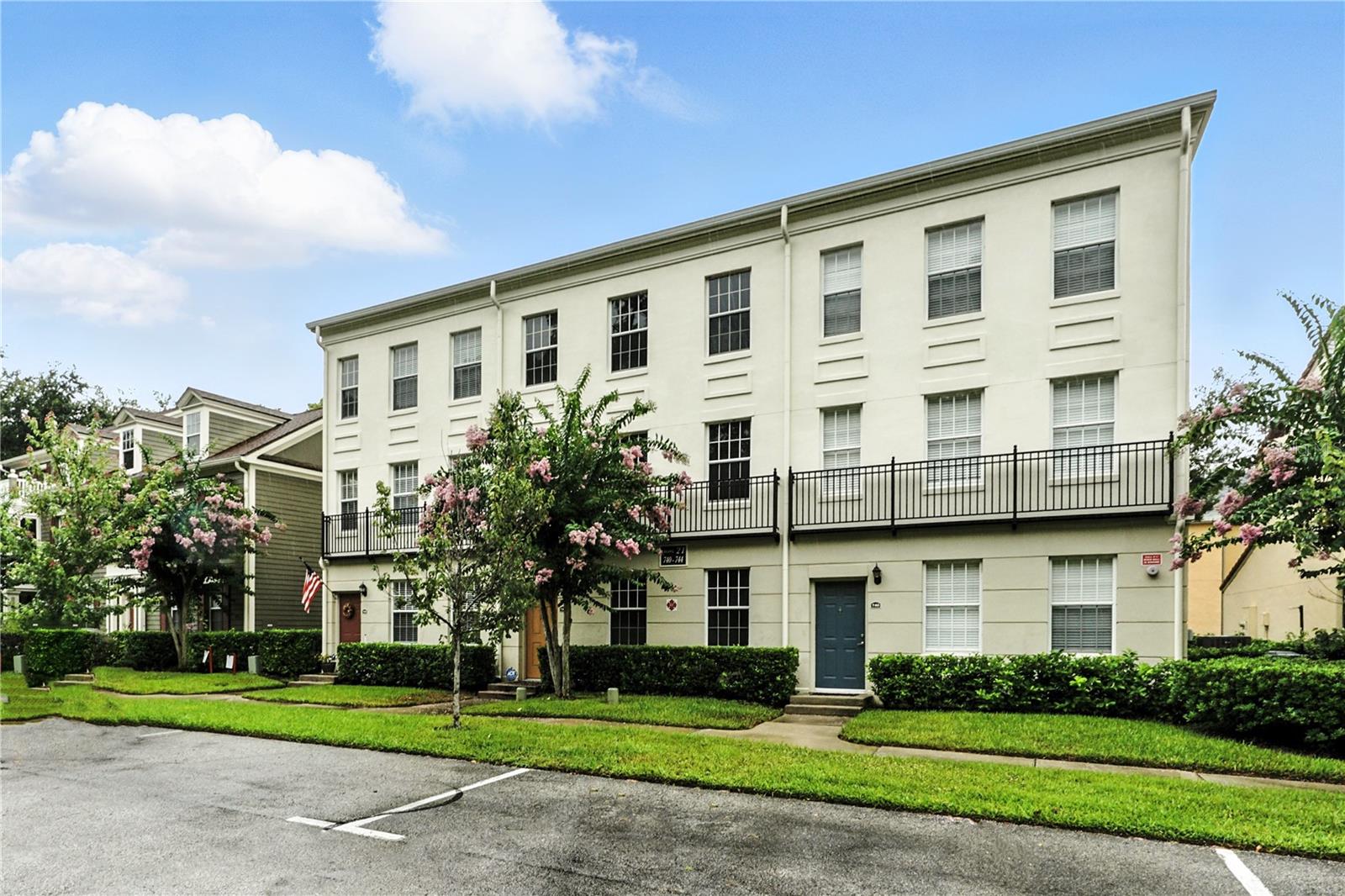 Image 2 of 36 For 742 Centervale Drive 742