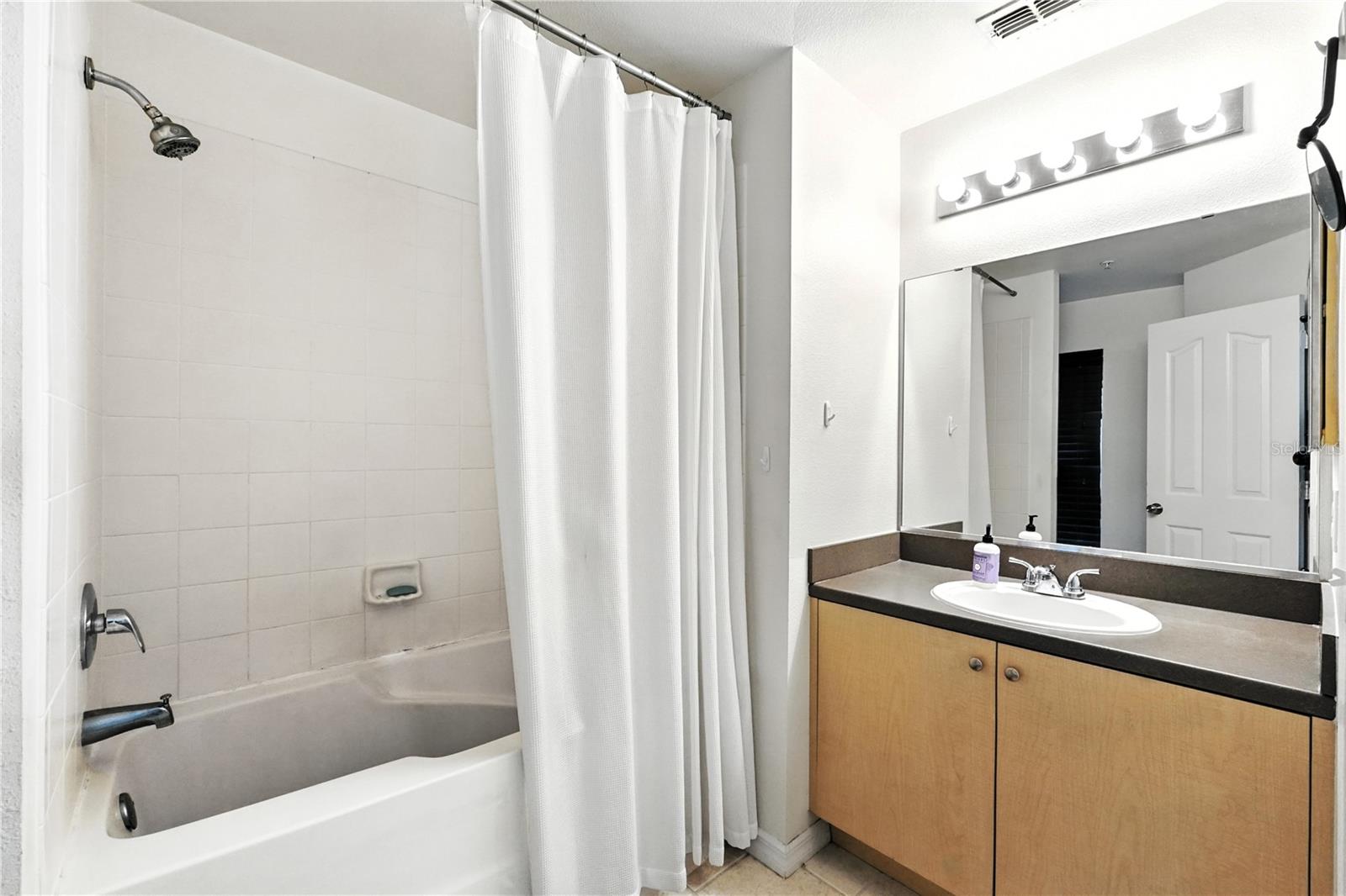 Image 22 of 36 For 742 Centervale Drive 742