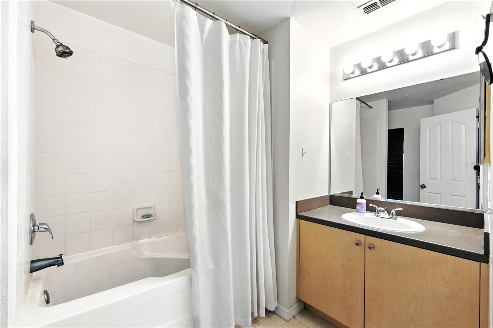 Image 23 of 36 For 742 Centervale Drive 742