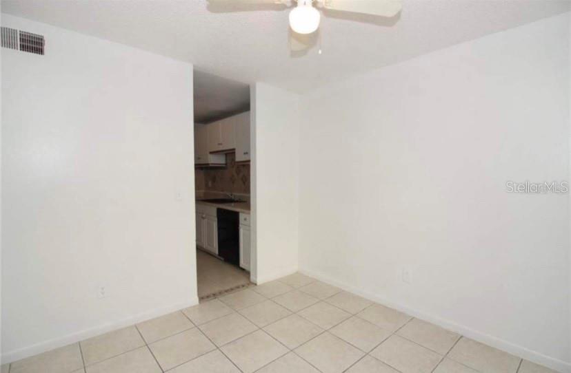 Image 5 of 24 For 2332 Huntington Green Court 7