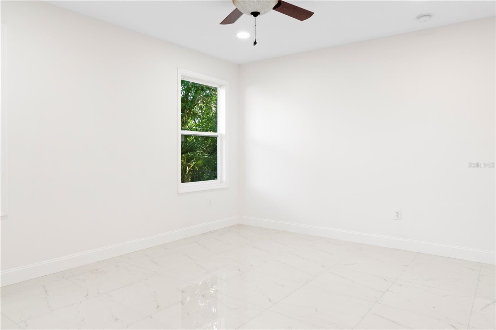 Image 14 of 29 For 726 Eldridge Street
