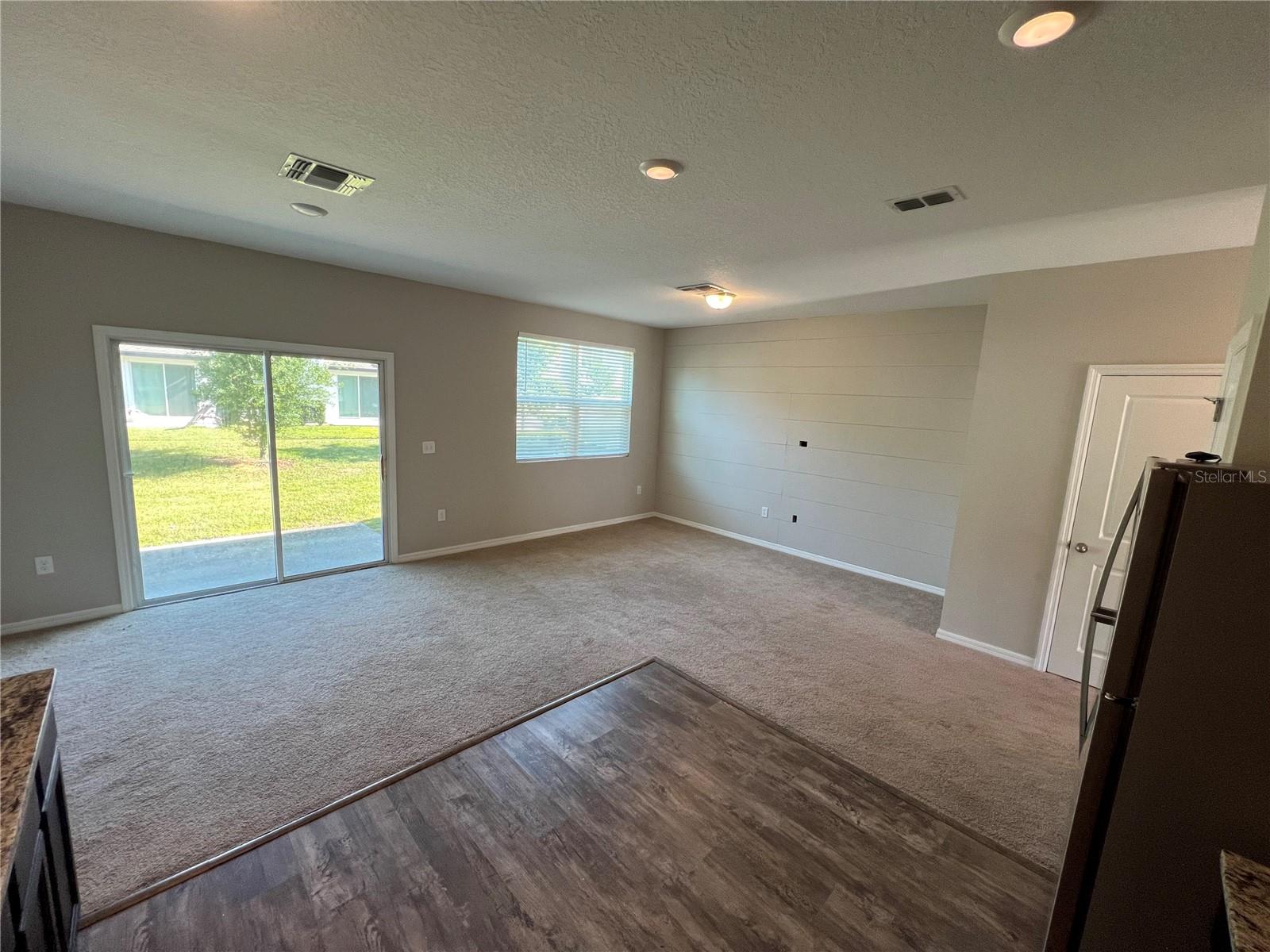 Image 10 of 31 For 852 Grandin Street