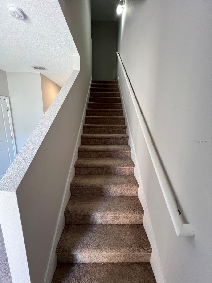 Image 14 of 31 For 852 Grandin Street