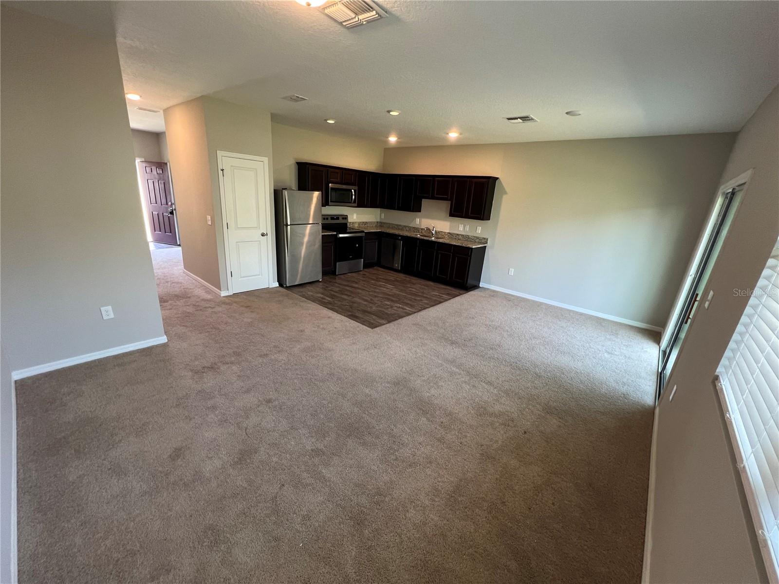 Image 8 of 31 For 852 Grandin Street