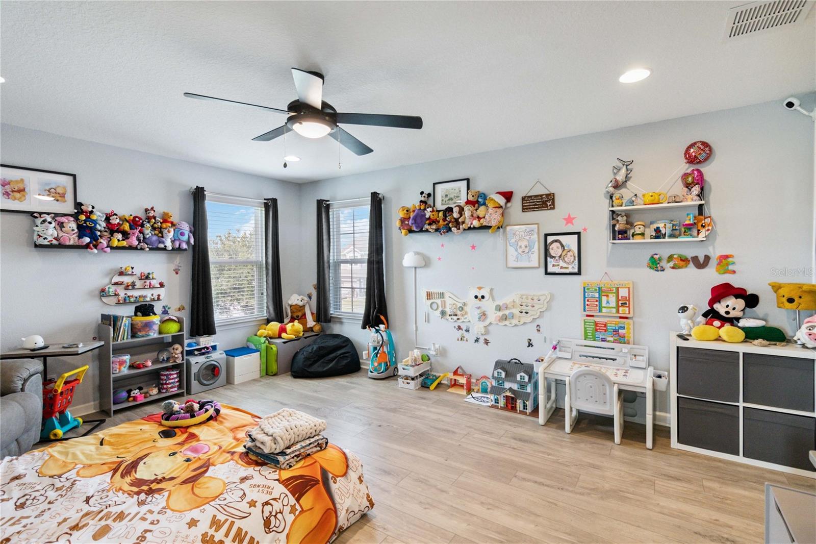 Image 32 of 50 For 1635 Hawksbill Lane
