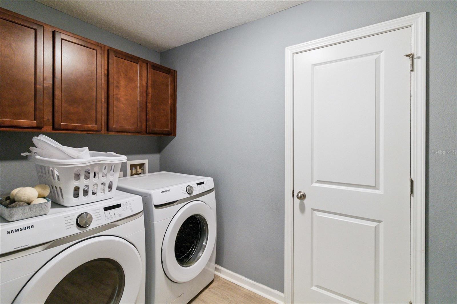Image 34 of 50 For 1635 Hawksbill Lane