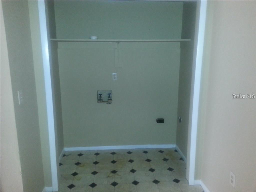 Image 3 of 4 For 1102 Southern Avenue 1102