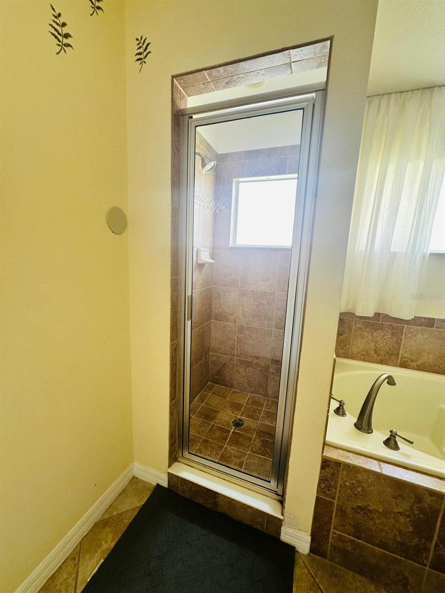 Image 18 of 50 For 4520 Stella Street