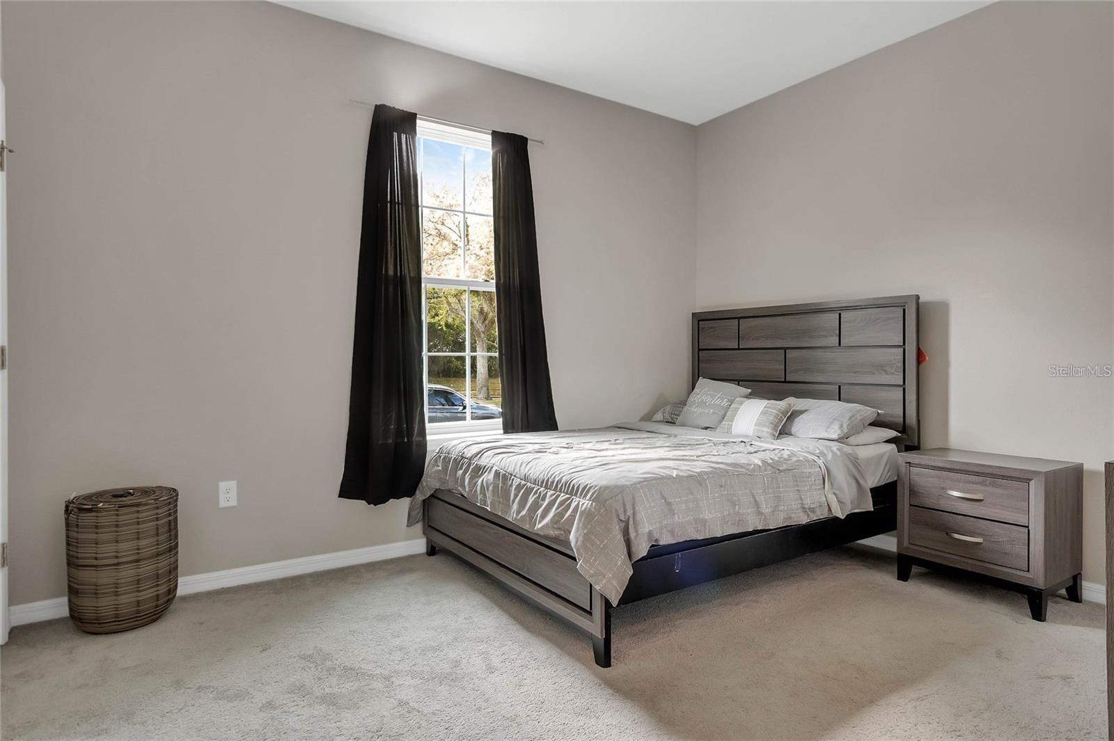 Image 17 of 21 For 2661 Grasmere View Parkway