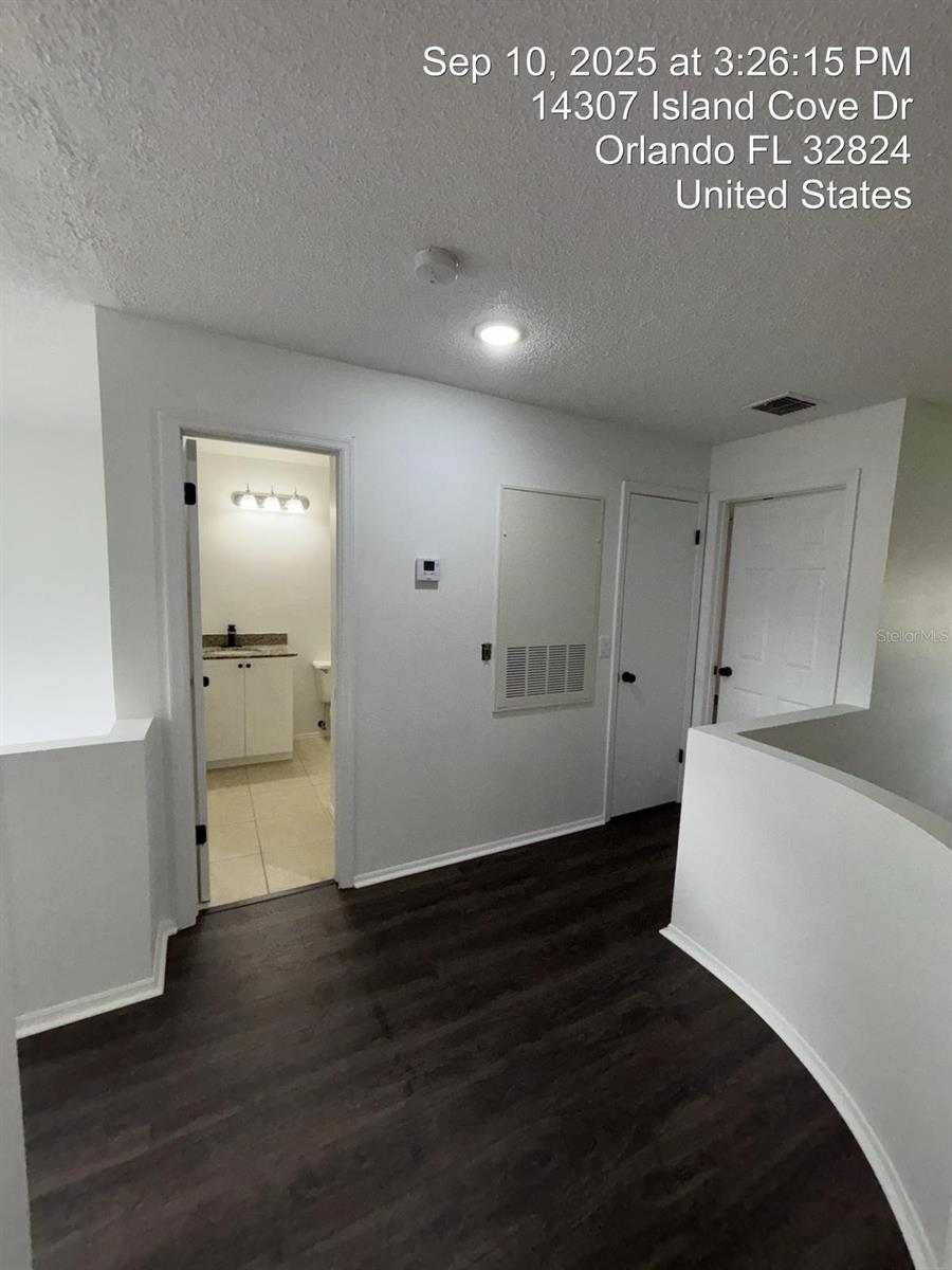 Image 11 of 21 For 14307 Island Cove Drive