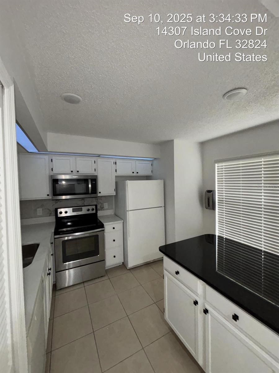 Image 2 of 21 For 14307 Island Cove Drive