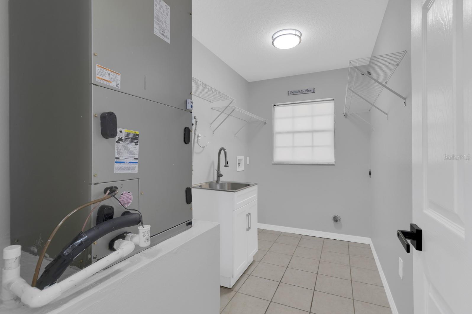 Image 13 of 40 For 2414 Sweetwater Boulevard