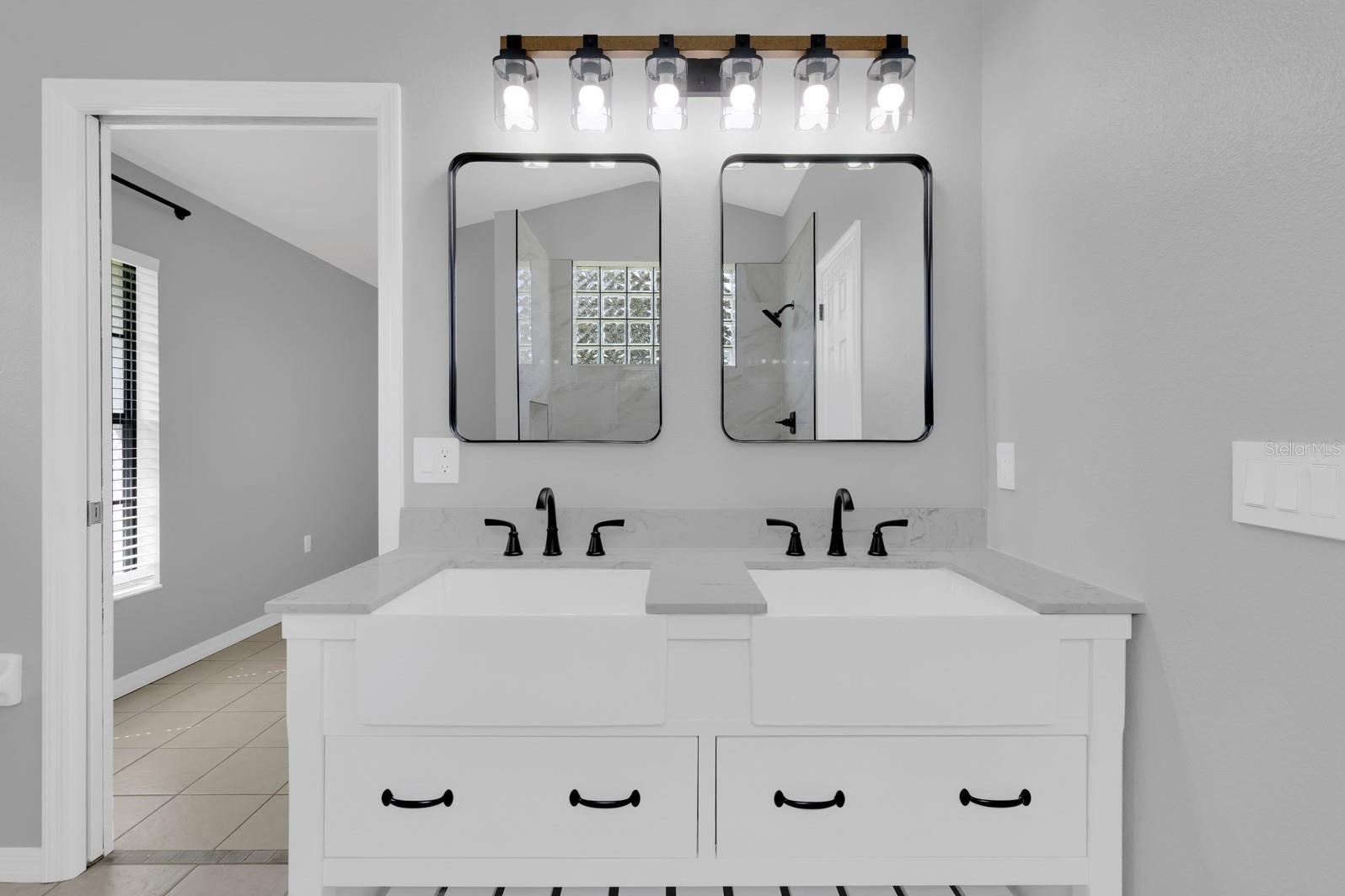 Image 19 of 40 For 2414 Sweetwater Boulevard