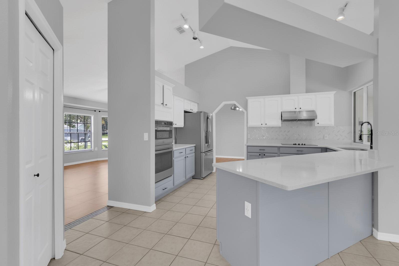 Image 30 of 40 For 2414 Sweetwater Boulevard