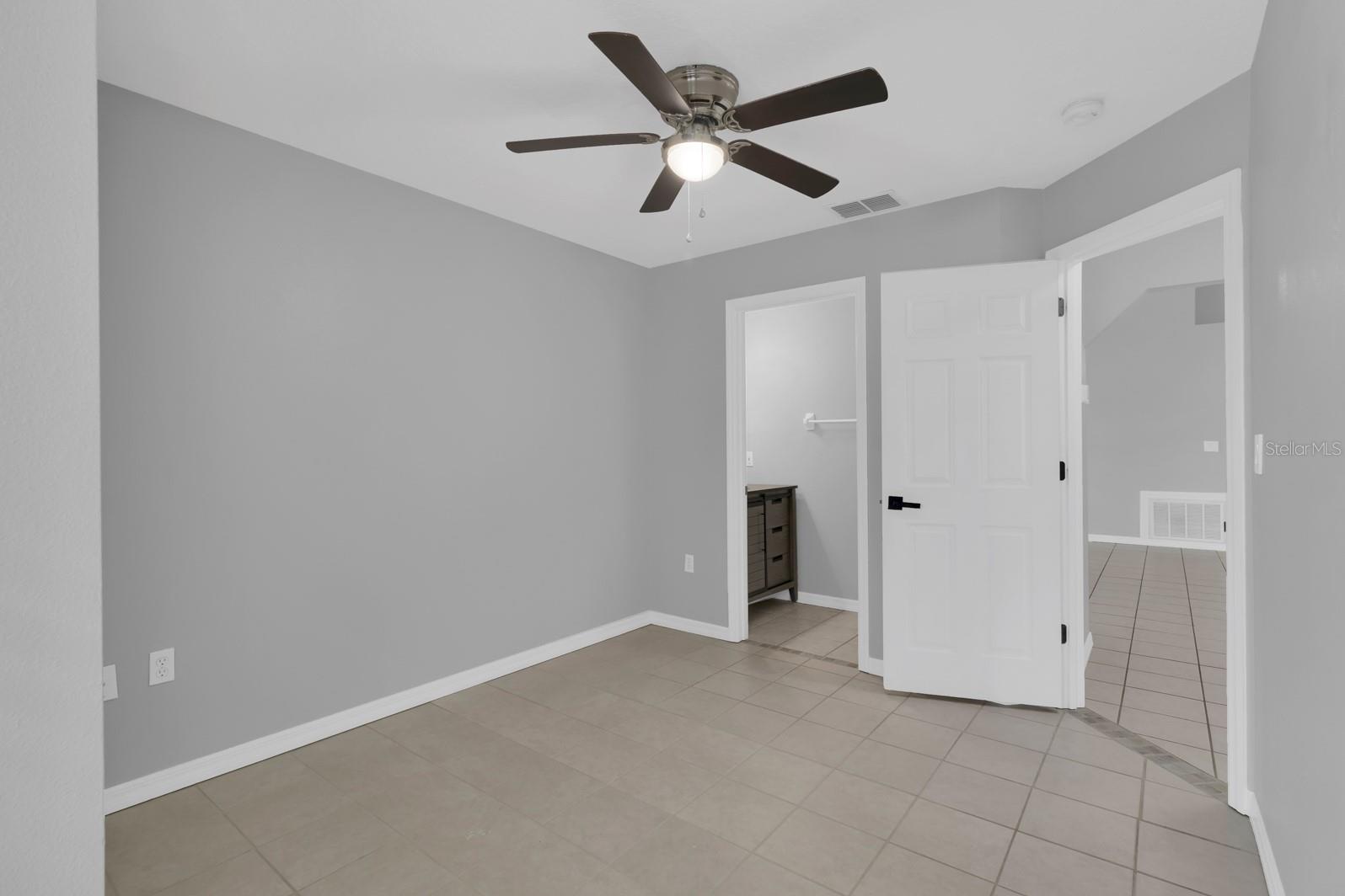 Image 6 of 40 For 2414 Sweetwater Boulevard