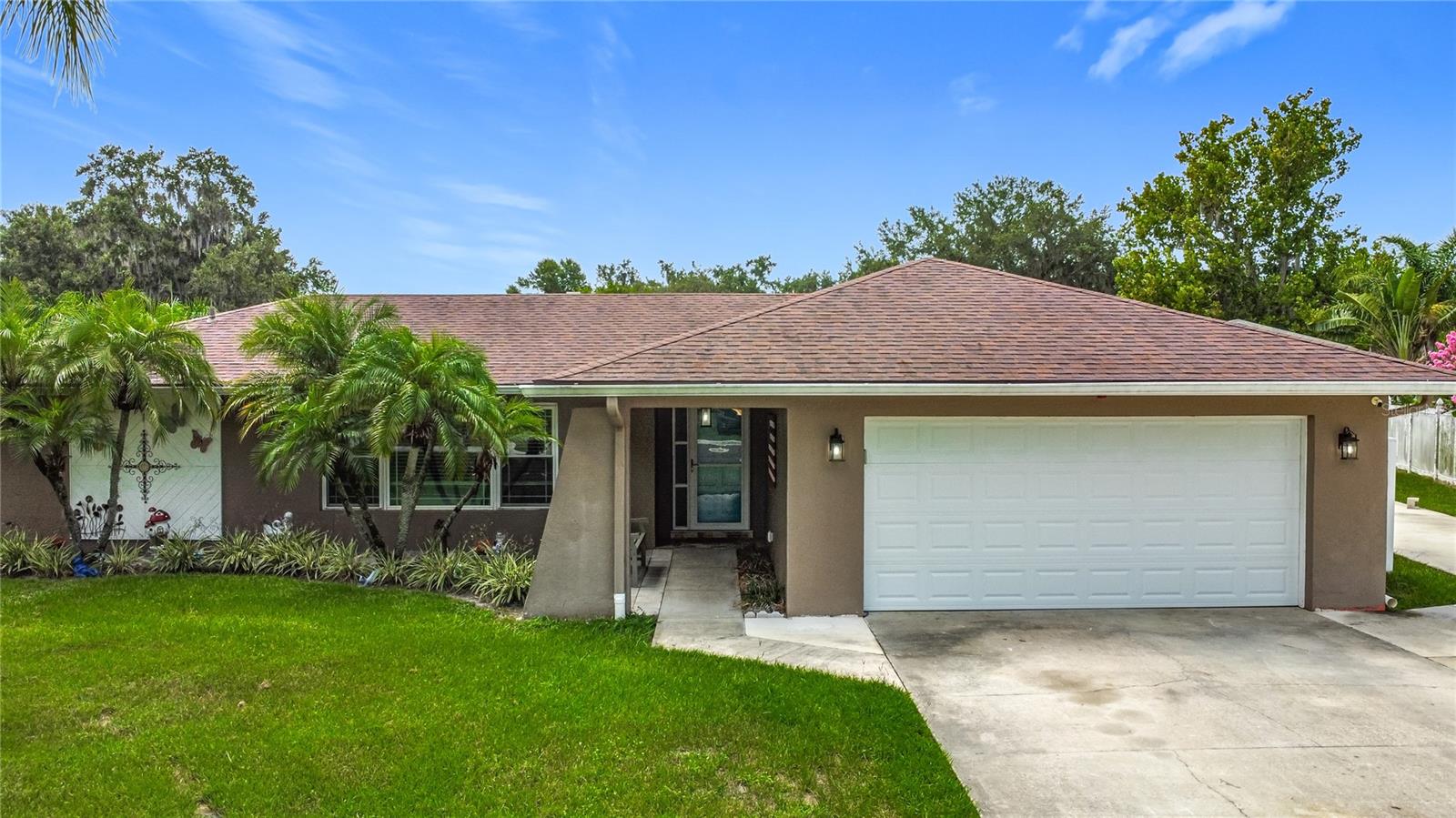 Details for 1544 Regal Court, KISSIMMEE, FL 34744