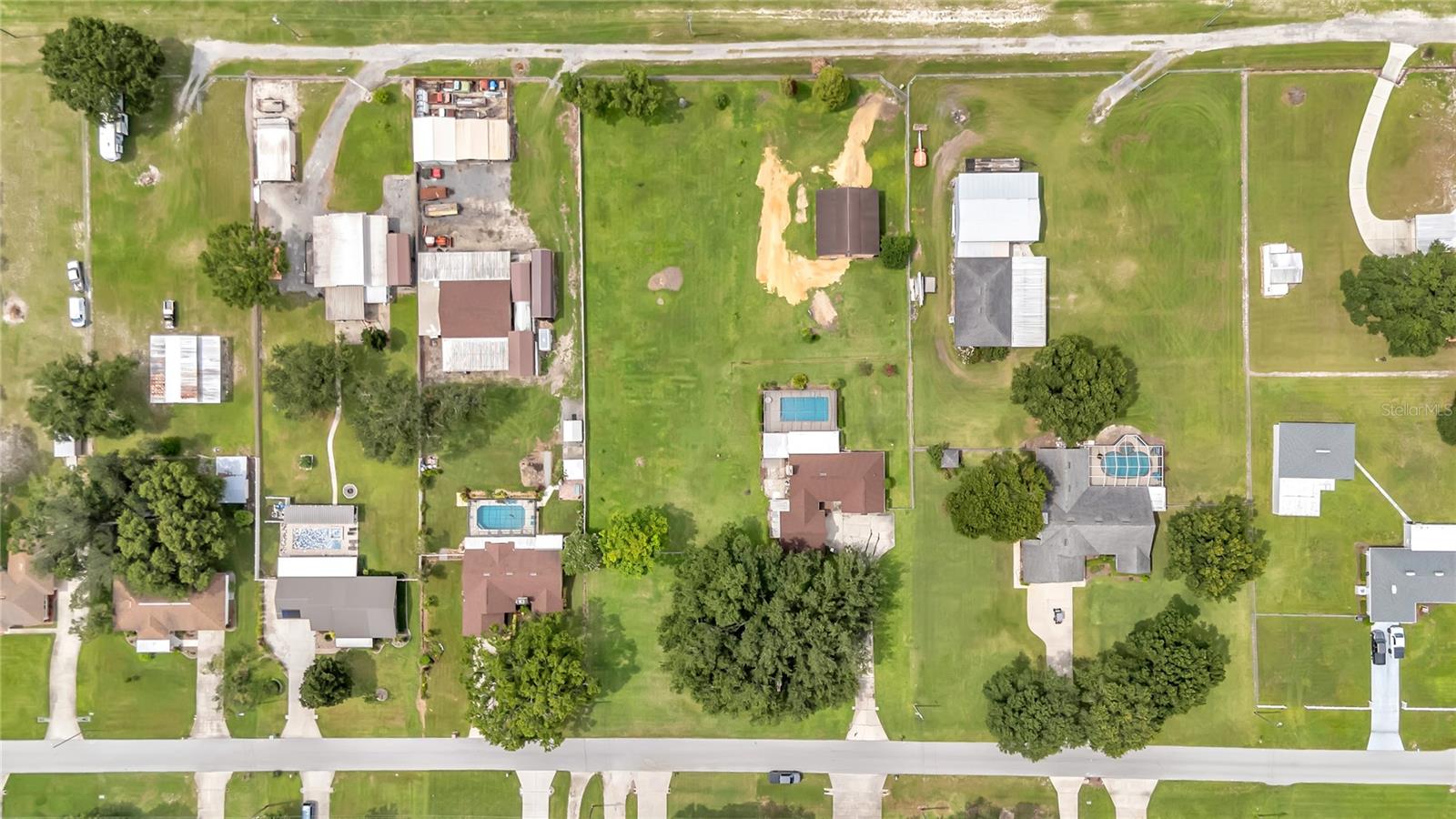 Image 11 of 56 For 907 Kristina Court