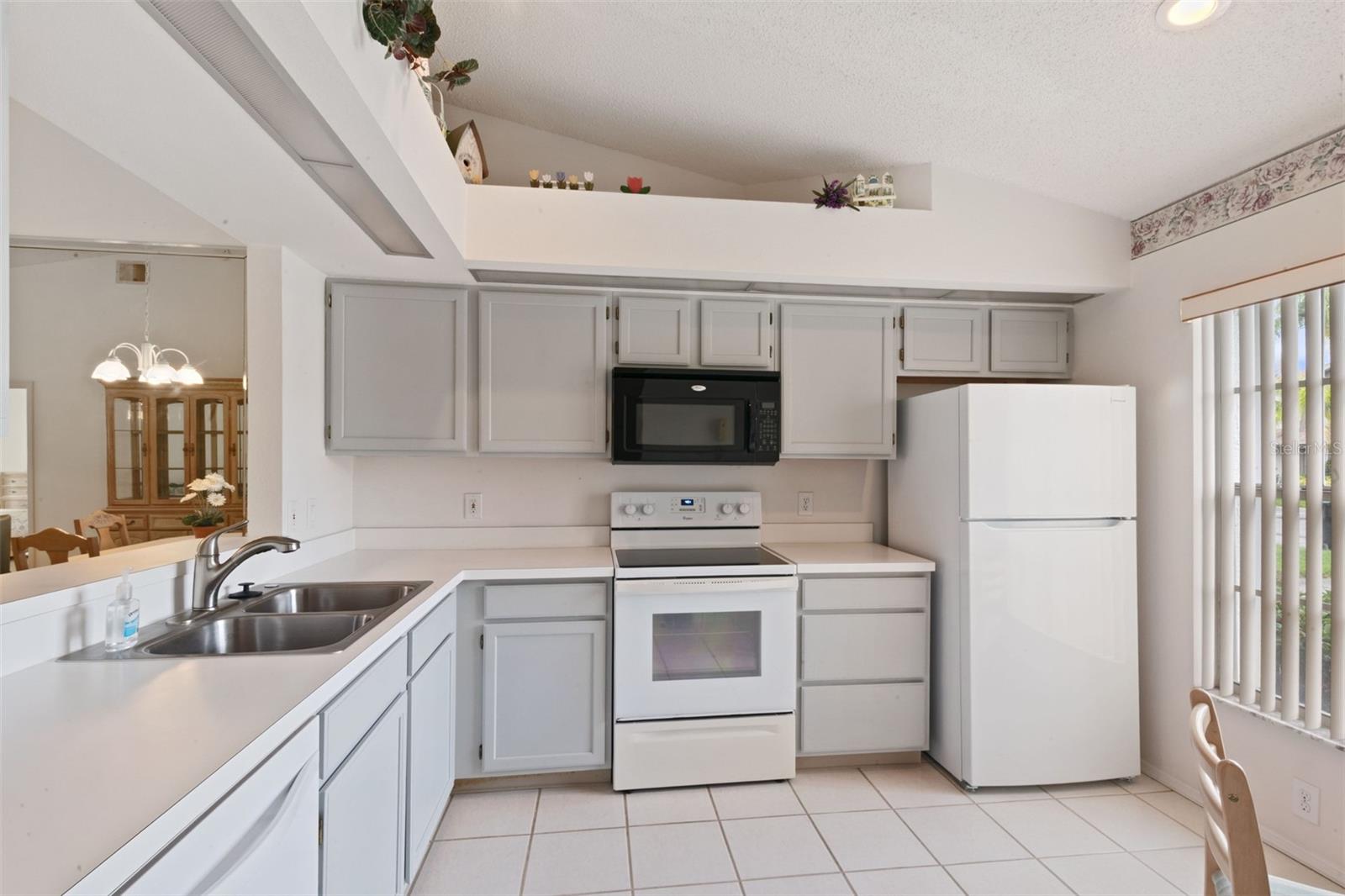 Image 7 of 19 For 14444 Bay Isle Drive
