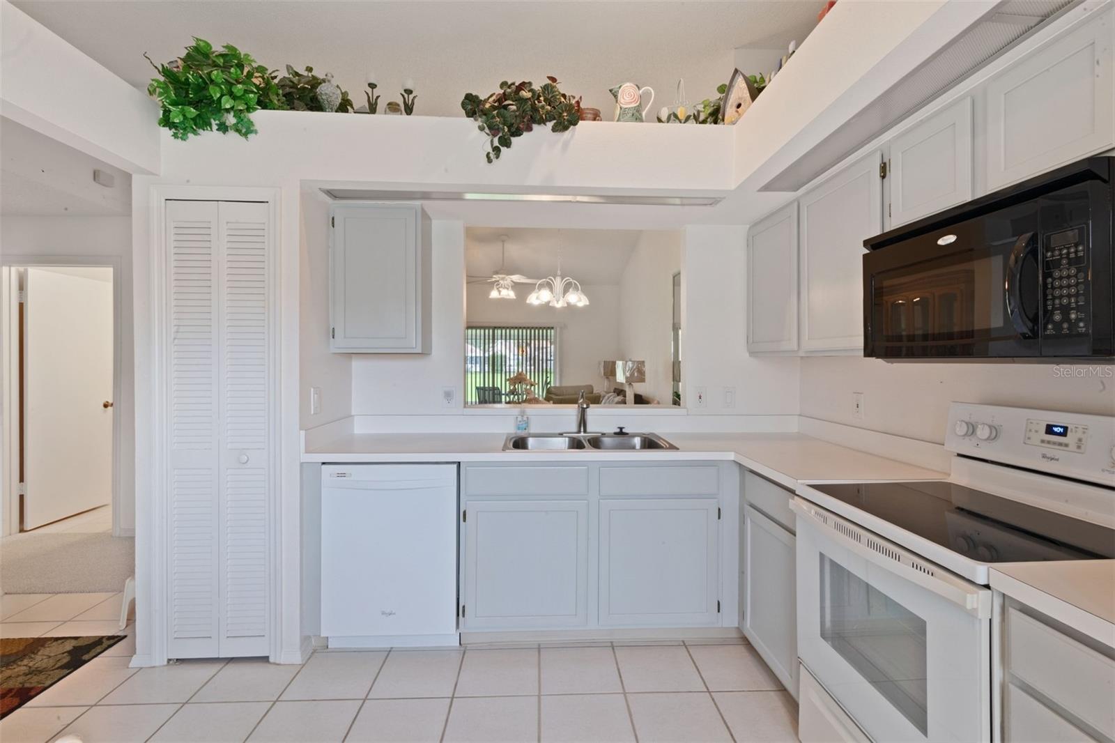 Image 8 of 19 For 14444 Bay Isle Drive