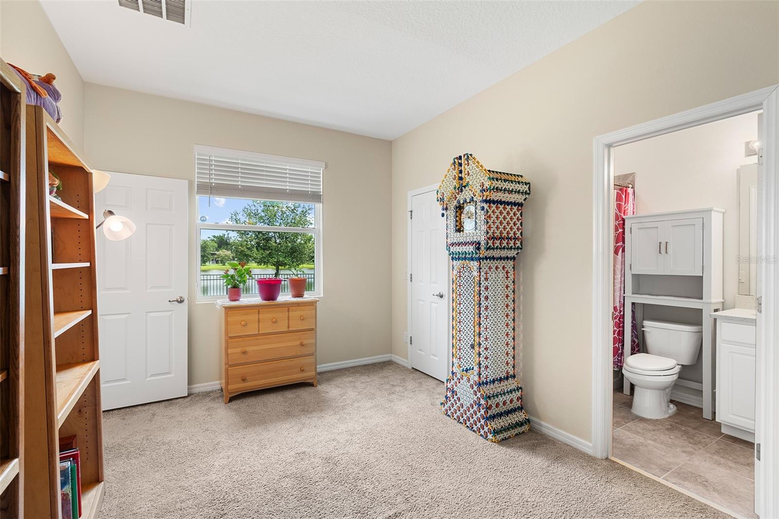 Image 28 of 70 For 1817 Westerham Avenue
