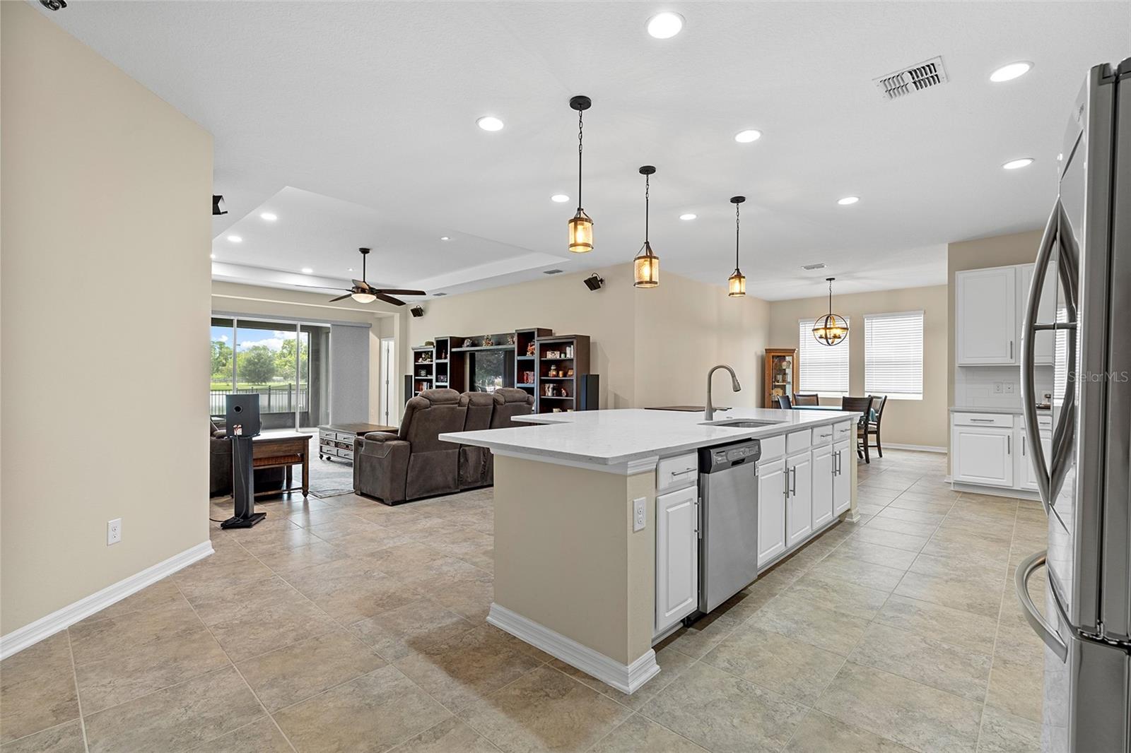 Image 9 of 70 For 1817 Westerham Avenue