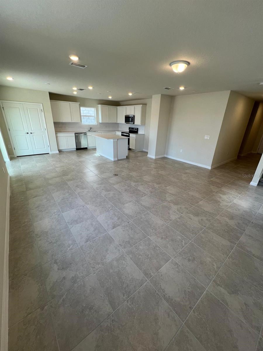 Image 3 of 10 For 3606 Cambridge Brook Dr