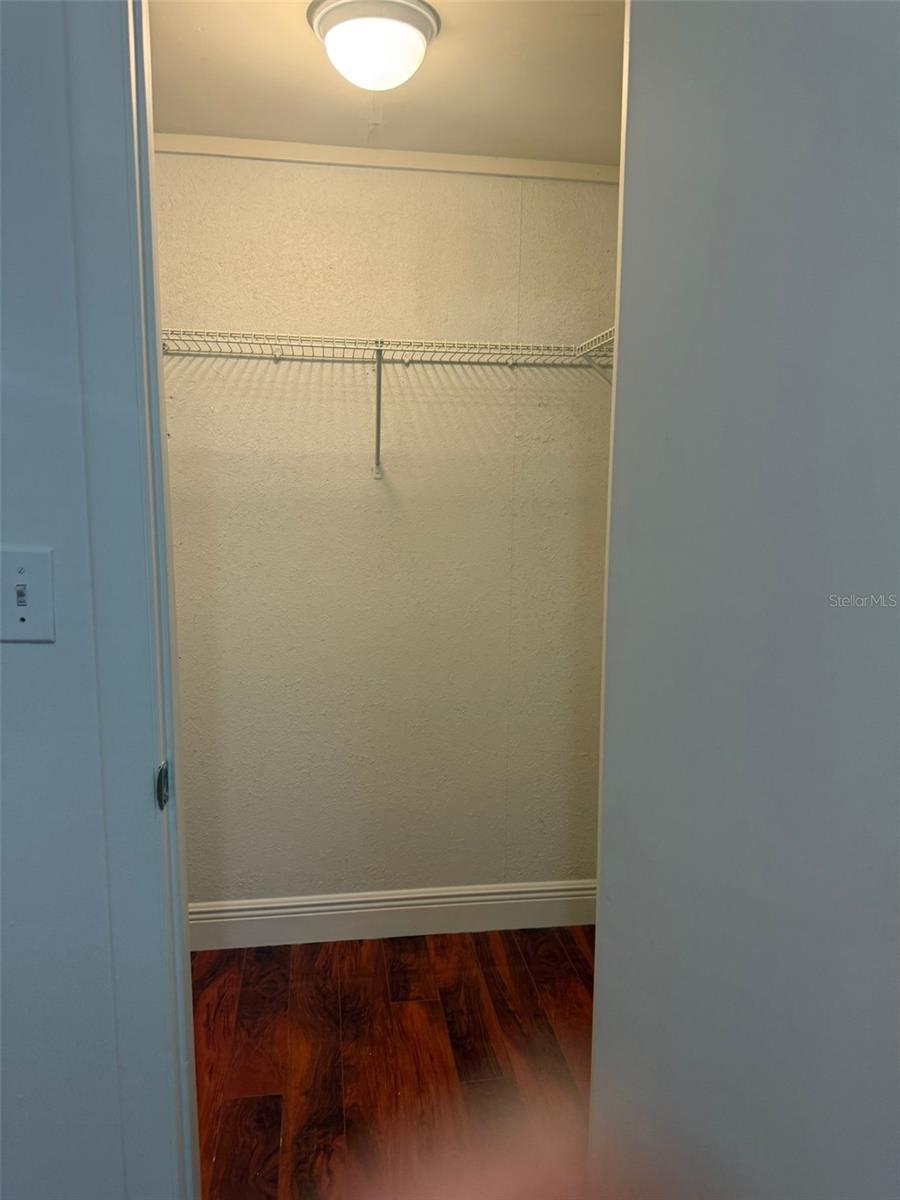 Image 10 of 20 For 6036 Amberly Court T23