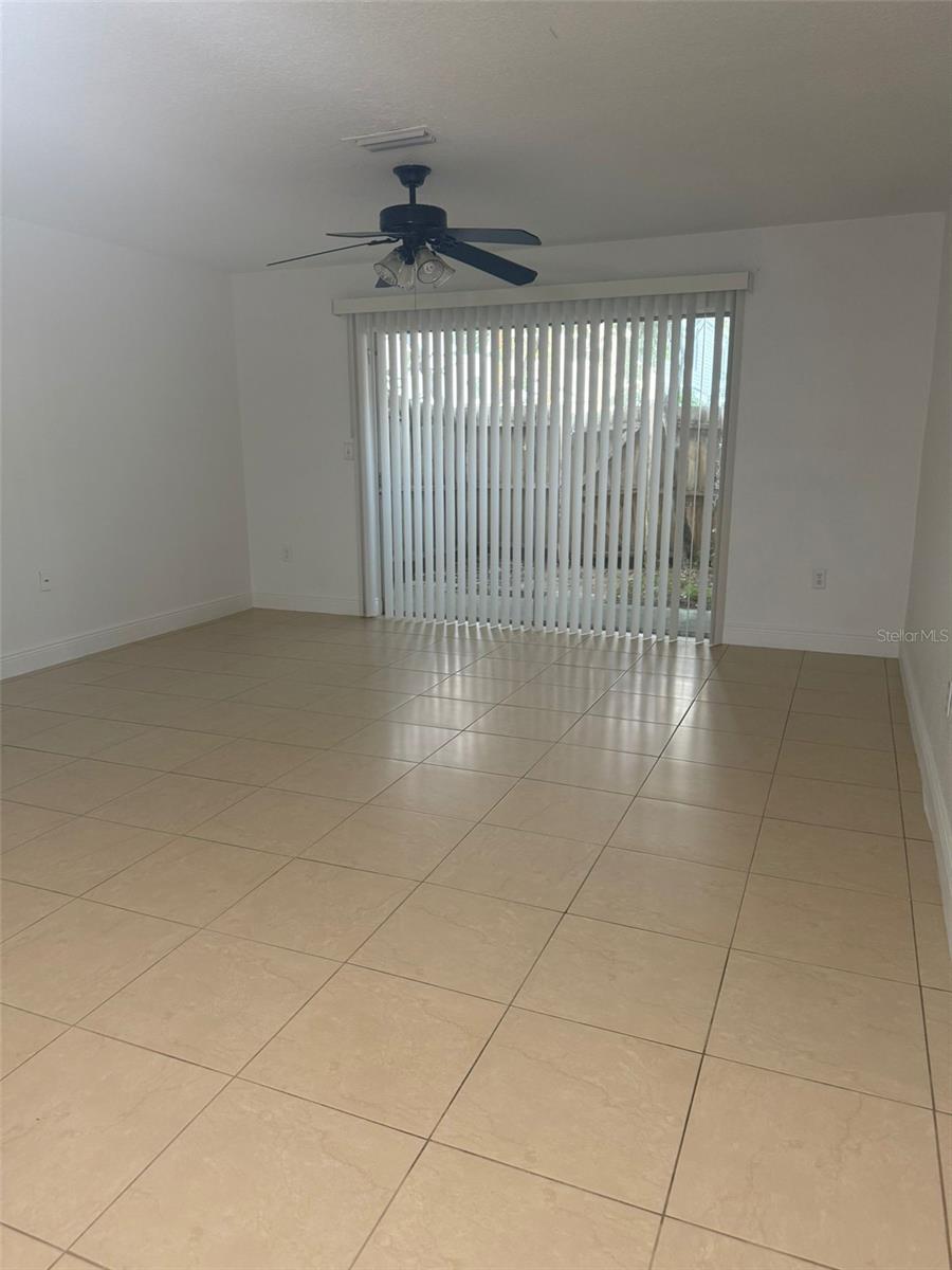 Image 4 of 20 For 6036 Amberly Court T23