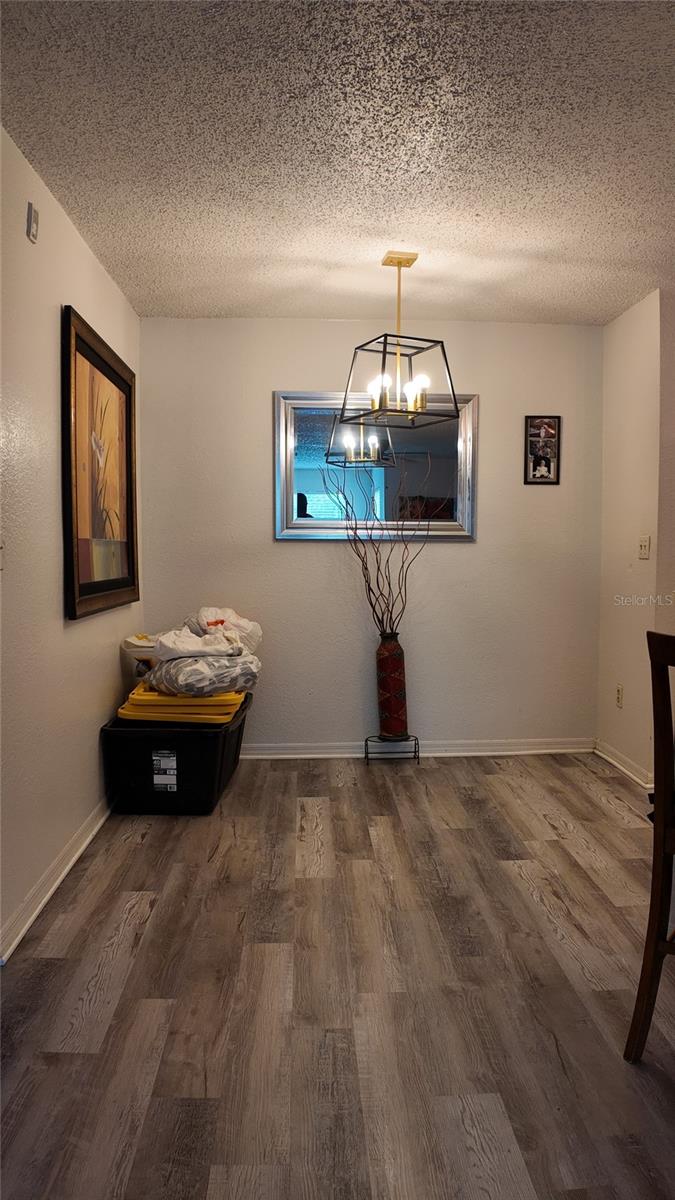 Image 10 of 12 For 4572 Commander Drive 1223
