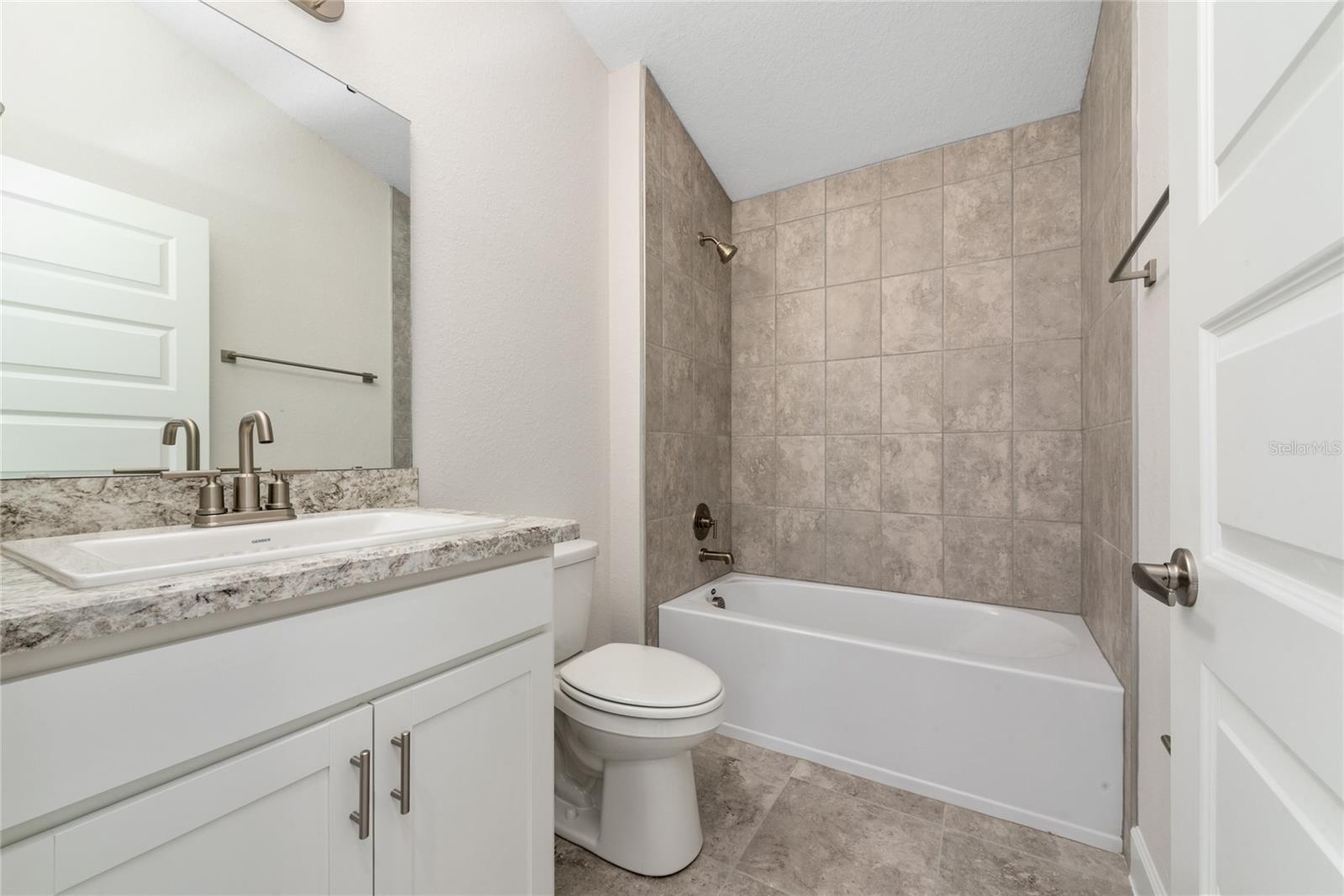 Image 18 of 40 For 2111 Cartgate Lane