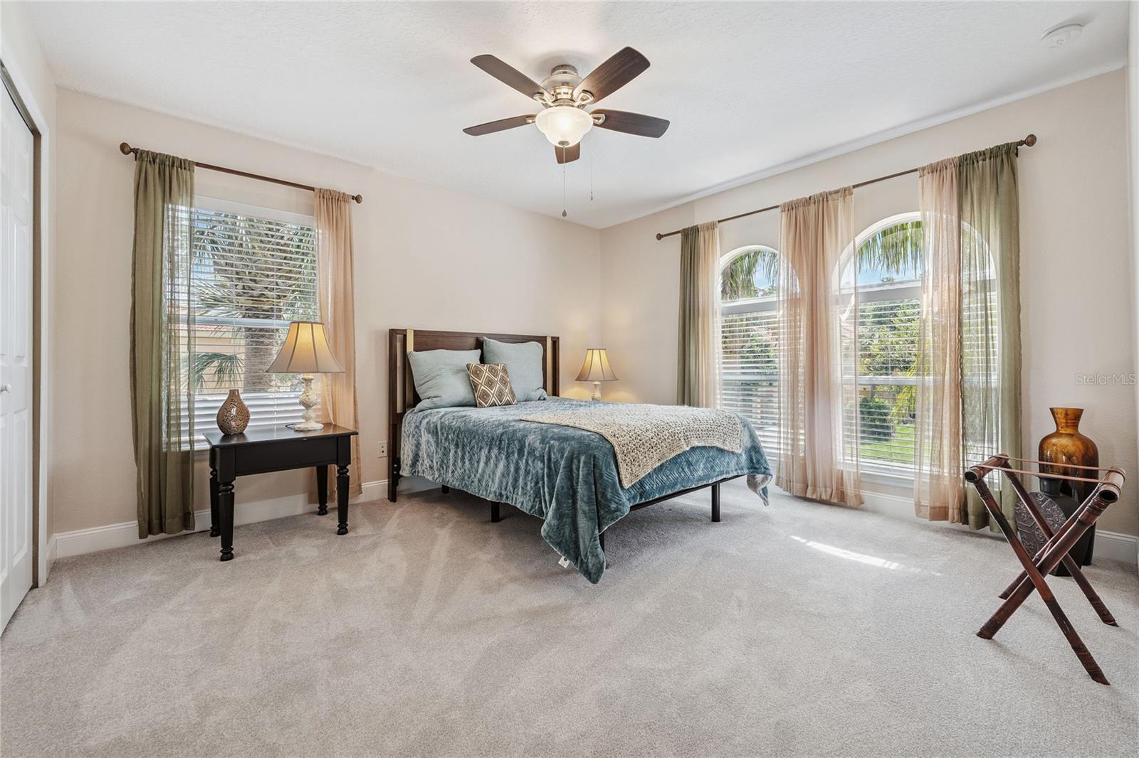 Image 19 of 37 For 143 Tiger Lily Court