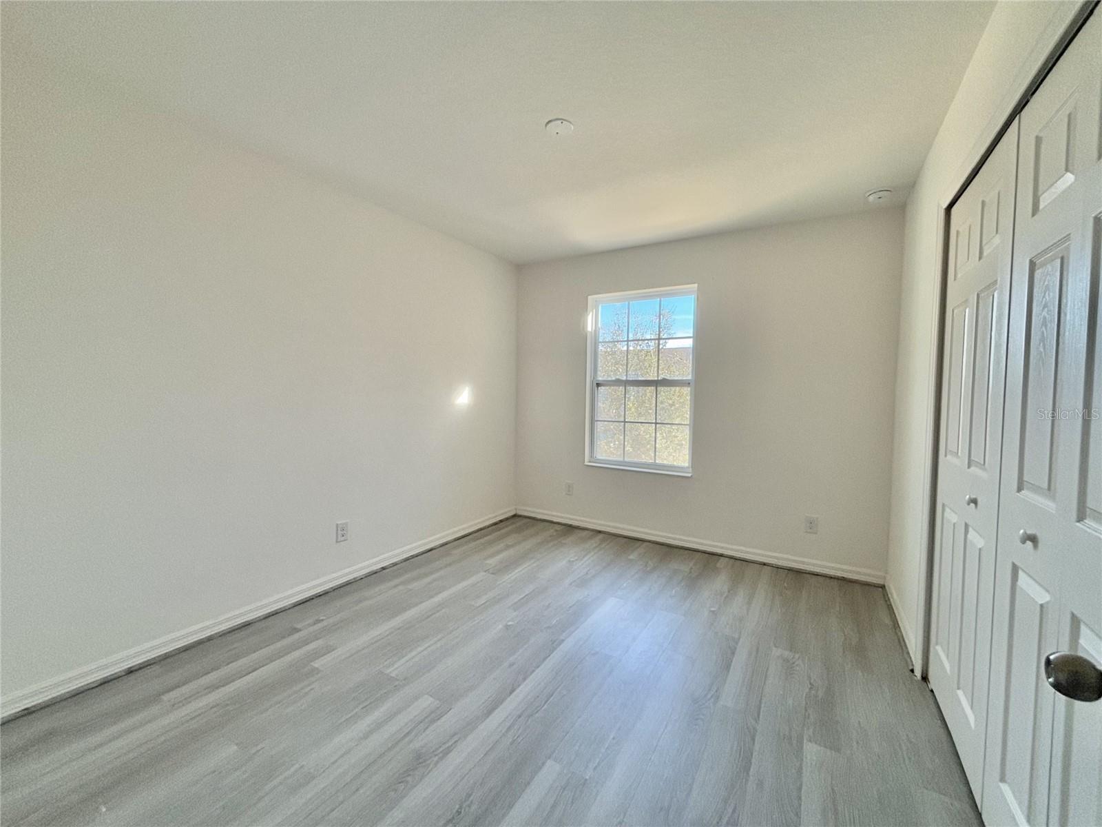 Image 5 of 13 For 140 Primrose Drive
