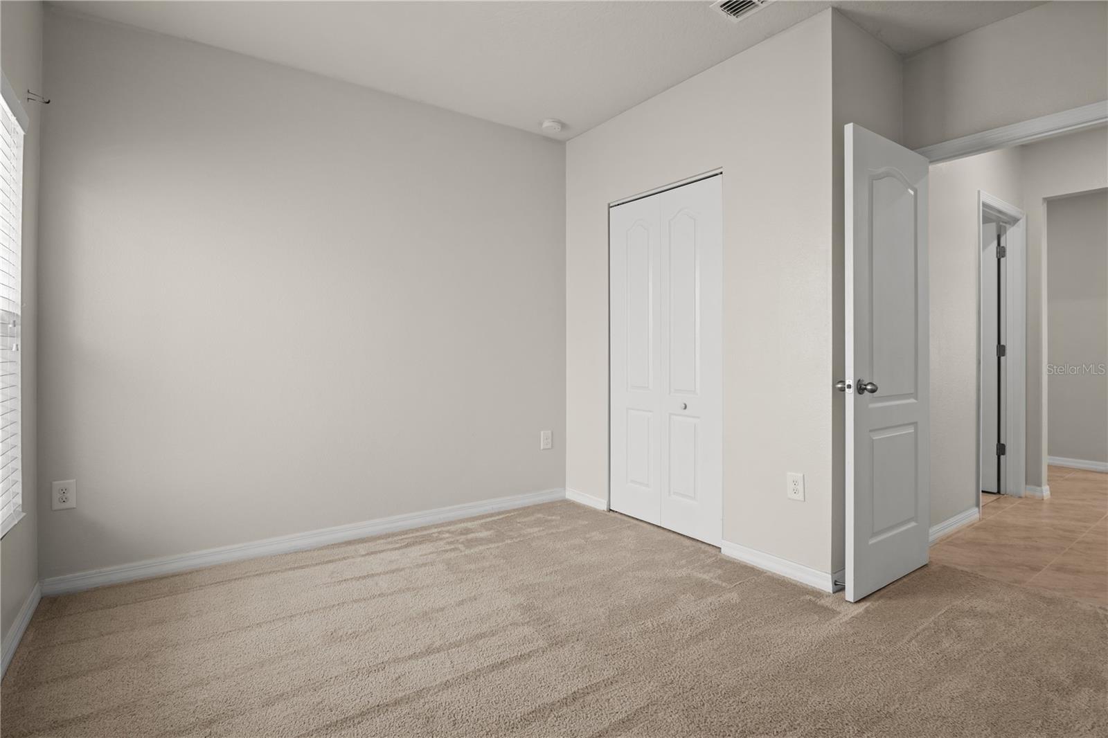 Image 11 of 38 For 555 Lucerne Boulevard